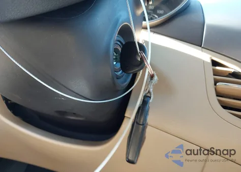 2013 Hyundai Elantra Gls z USA, uszkodzony, nr VIN 5NPDH4AE4DH392775